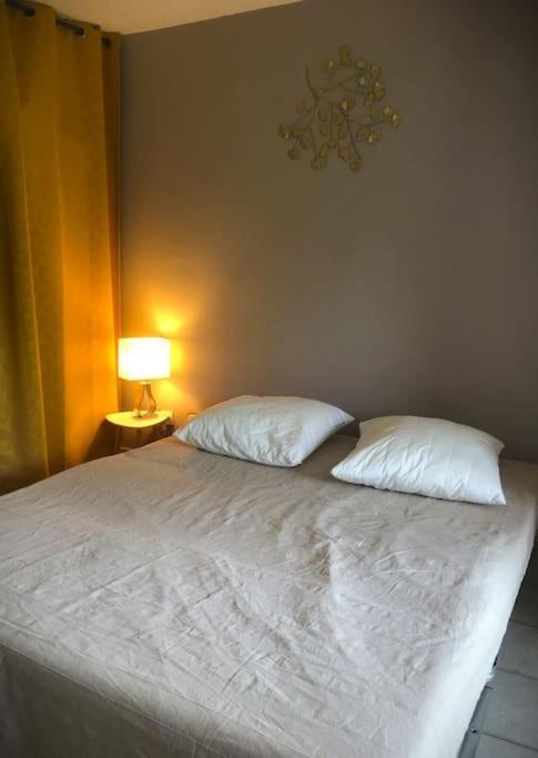 Studio Cabine Climatise 800 M De La Plage Et Des Commerces Bormes-les-Mimosas Ngoại thất bức ảnh