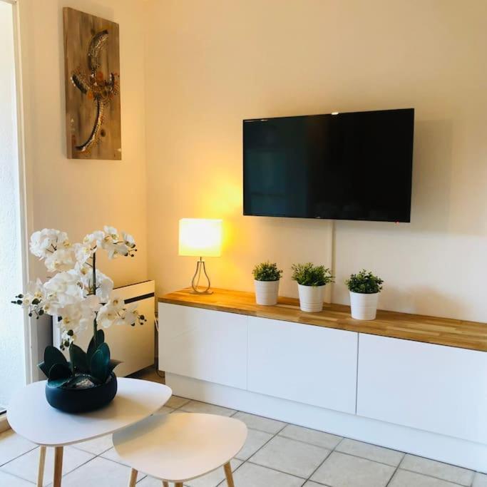 Studio Cabine Climatise 800 M De La Plage Et Des Commerces Bormes-les-Mimosas Ngoại thất bức ảnh